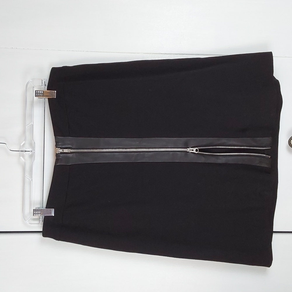 J' Envie Black  Skirt Faux Leather Trim & 2 Way Full Zipper Edgy Punk Rock Sz.16
